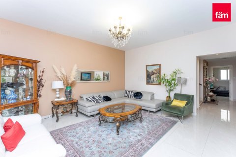 Řadový dům v Dubai, SAE 3 ložnice, 254.4 m² Č.: 696796 - fotografie 3
