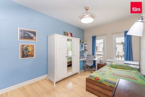 Řadový dům v Dubai, SAE 3 ložnice, 254.4 m² Č.: 696796 - fotografie 18