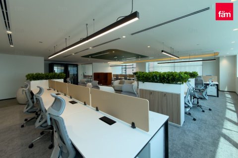 Bureau à louer à Dubai, EAU 768.9 m2 № 738982 - photo 12