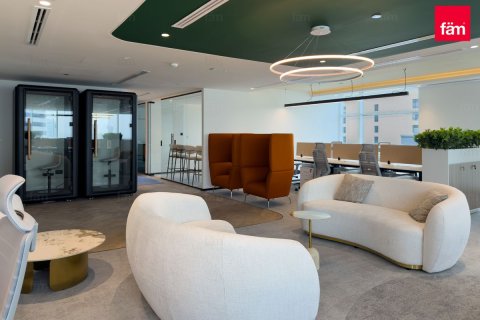 Bureau à louer à Dubai, EAU 768.9 m2 № 738982 - photo 4