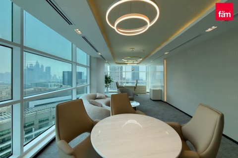 Bureau à louer à Dubai, EAU 768.9 m2 № 738982 - photo 14