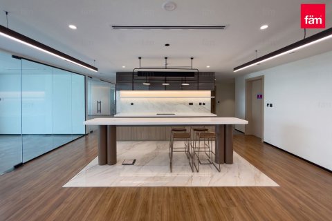 Bureau à louer à Dubai, EAU 768.9 m2 № 738982 - photo 15