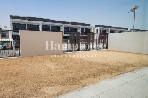 Villa te huur in Al Furjan, Dubai, VAE 4 slaapkamers, 367.71007400 vr.m., nr 651007 - foto 1