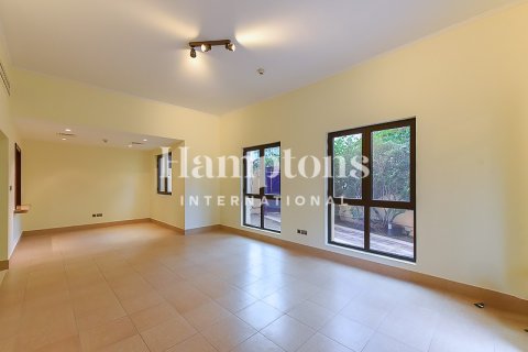 Appartement à louer à Old Town, Dubai, EAU 2 chambres, 316.46942435 m2 № 651004 - photo 1