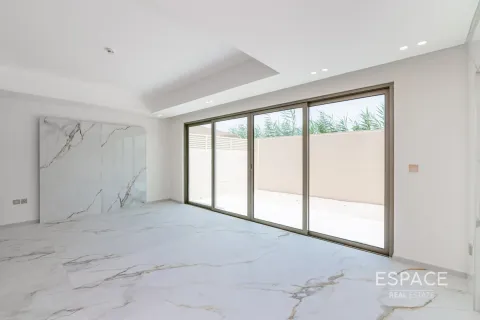 Dubai, BAE’de satılık townhouse 3 yatak odası, 205 m² No 652575 - fotoğraf 1