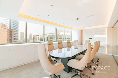 Barsha Heights (Tecom), Dubai, UAE의 임대용 사무실 161제곱미터 번호 652580 - 사진 8