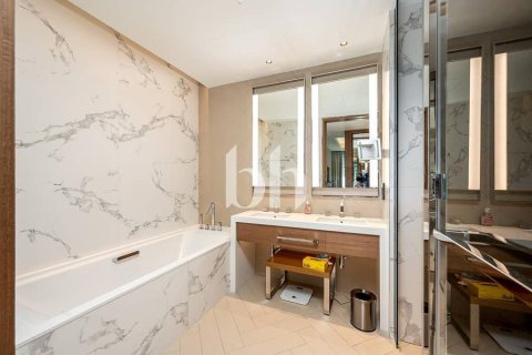 Apartament në Downtown Dubai (Downtown Burj Dubai), Emiratet e Bashkuara Arabe 2 dhoma gjumi, 117 m2. № 642719 - Foto 10