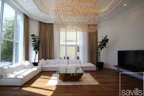 וילה להשכרה ב Palm Jumeirah, Dubai, איחוד האמירויות  4 חדרי שינה, 623 מ"ר, מספר 681085 - תמונה 2