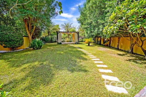 Villa para venda em Arabian Ranches, Dubai, EAU 4 quartos, 301.1 m2 № 761317 - foto 2