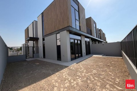 Vilë në Dubai, Emiratet e Bashkuara Arabe 4 dhoma gjumi, 257.4 m2. № 712833