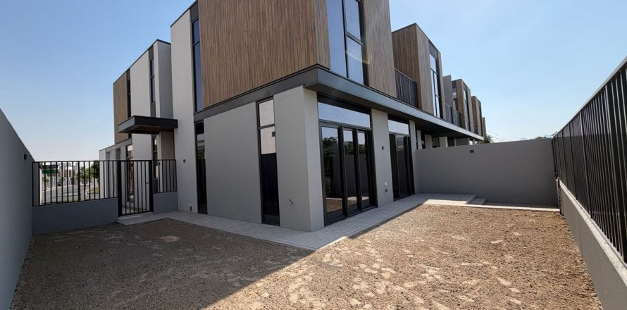 Vilë në Dubai, Emiratet e Bashkuara Arabe 4 dhoma gjumi, 257.4 m2. № 712833