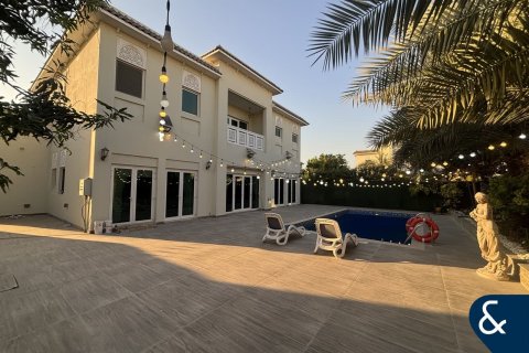 Villa itt: Al Furjan, Dubai, EAE, 4 hálószoba, 600 m², azonosító: 685176