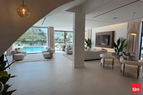 Dubai, BAE’de satılık villa 5 yatak odası, 735.1 m&sup2; No 695273 - fotoğraf 6