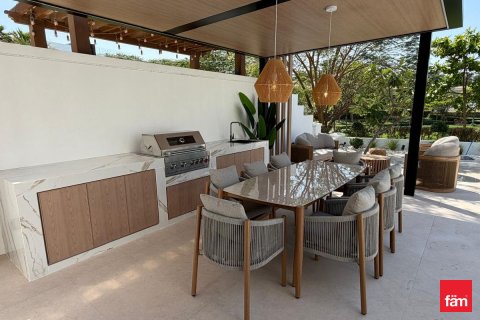 Dubai, BAE’de satılık villa 5 yatak odası, 735.1 m&sup2; No 695273 - fotoğraf 22
