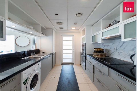 Apartemen di Downtown Dubai (Downtown Burj Dubai), UEA 1 kamar tidur, 120.7 m2 nomor 695272 - foto 11