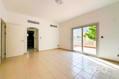 Vilă de închiriat în Meadows, Dubai, EAU 4 dormitoare, 320.24 mp.  №733479 - poză 8