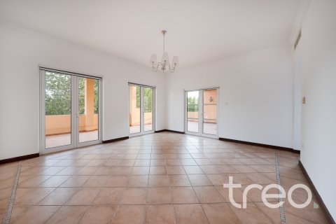 Üürile anda villa asukohaga The Villa, Dubai, AÜE: 5 magamistoaga, 93.09 m² Nr 733473 - pilt 11
