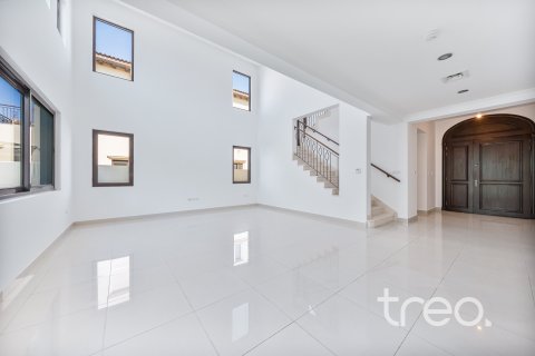 Villa zur Miete in Arabian Ranches 2, Dubai, VAE 4 Schlafzimmer, 640.01 m2 Nr. 733477 - Foto 3
