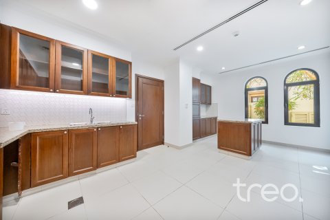Villa zur Miete in Arabian Ranches 2, Dubai, VAE 4 Schlafzimmer, 640.01 m2 Nr. 733477 - Foto 7
