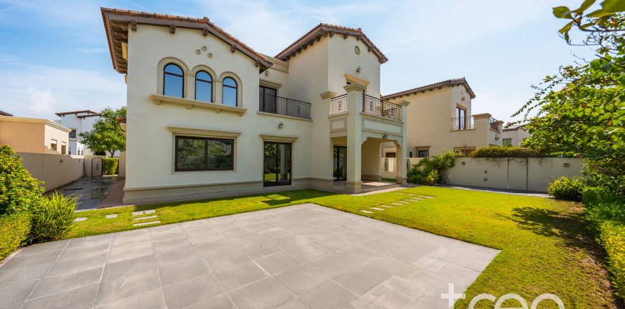Villa in Arabian Ranches 2, Dubai, VAE: 4 Schlafzimmer, 640.01 m2 Nr. 733477