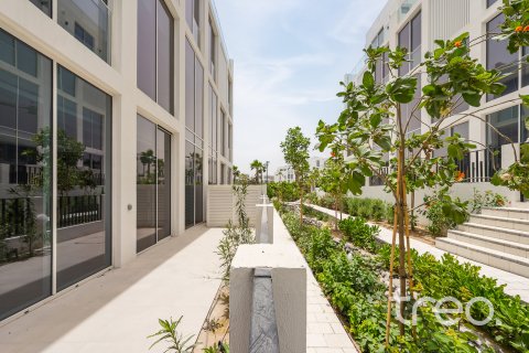 Townhouse in Al Barari, Dubai, UAE 4 bedrooms, 459.22 sq.m. № 733474