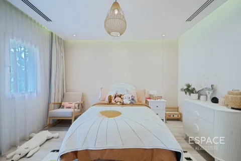 Villa in vendita a Meadows, Dubai, EAU 5 camere da letto, 390 mq. № 737893 - foto 9