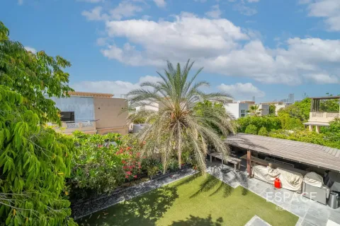 Vila v The Lakes, Dubai, SAE 5 spální, 353 m2 č. 737891 - Fotografia 17