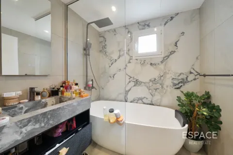 Vila v The Lakes, Dubai, SAE 5 spální, 353 m2 č. 737891 - Fotografia 7