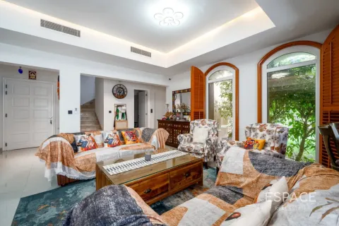Villa til salg i Arabian Ranches, Dubai, UAE 3 soveværelser, 269 kvm № 737889 - foto 4