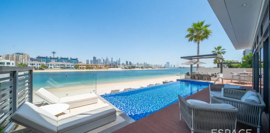 Villa à Palm Jumeirah, Dubai, EAU: 6 chambres, 650 m2 № 737892