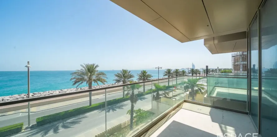 Apartamento en Palm Jumeirah, Dubai, EAU 3 dormitorios, 190 m² № 737888