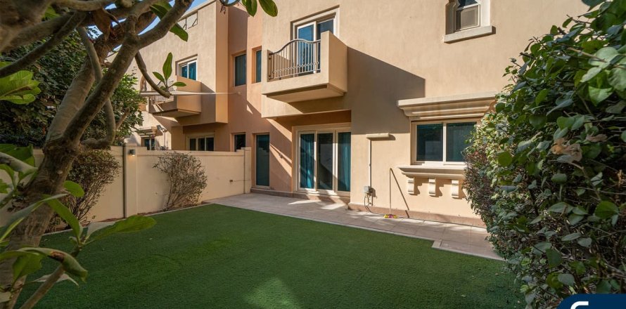 וילה ב Dubai Sports City, Dubai, איחוד האמירויות 4 חדרי שינה, 311 מ"ר מספר 671218