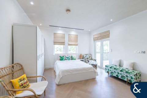 Vila di Jumeirah Park, Dubai, UEA 3 kamar tidur, 507 m2 nomor 671219 - foto 14