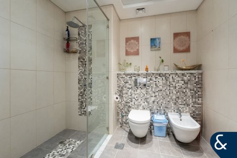 Vila di Jumeirah Park, Dubai, UEA 3 kamar tidur, 507 m2 nomor 671219 - foto 13