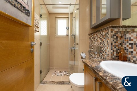 Vila di Jumeirah Park, Dubai, UEA 3 kamar tidur, 507 m2 nomor 671219 - foto 21