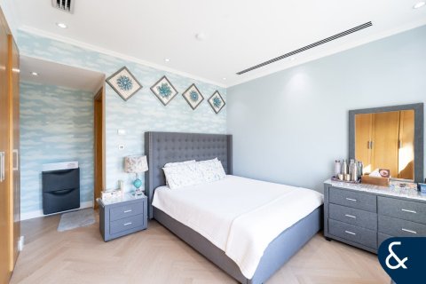 Vila di Jumeirah Park, Dubai, UEA 3 kamar tidur, 507 m2 nomor 671219 - foto 16