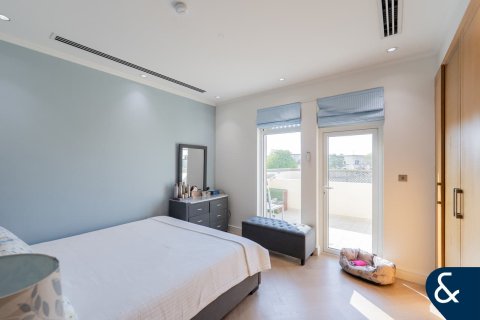 Vila di Jumeirah Park, Dubai, UEA 3 kamar tidur, 507 m2 nomor 671219 - foto 15