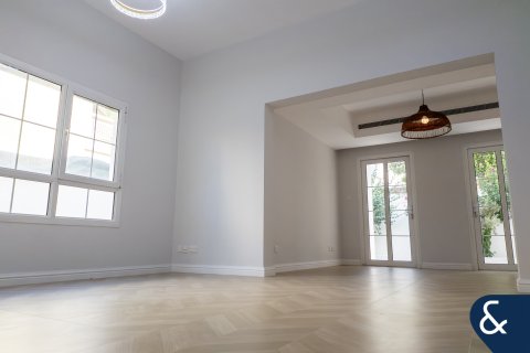 Вилла The Lakes, Дубай, БАӘ-да 3 жатын бөлмелер, 268 м² № 671215 - фото 13