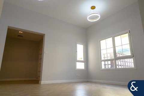 Вилла The Lakes, Дубай, БАӘ-да 3 жатын бөлмелер, 268 м² № 671215 - фото 11