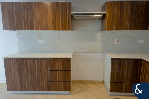 Вилла The Lakes, Дубай, БАӘ-да 3 жатын бөлмелер, 268 м² № 671215 - фото 8