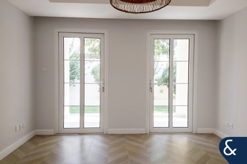 Вилла The Lakes, Дубай, БАӘ-да 3 жатын бөлмелер, 268 м² № 671215 - фото 5