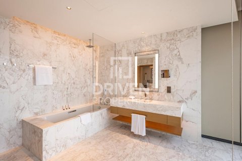Apartment in Downtown Dubai (Downtown Burj Dubai), Dubai, UAE 5 bedrooms, 568.47 sq.m. № 744520 - photo 24