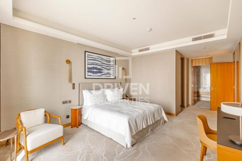 Apartment in Downtown Dubai (Downtown Burj Dubai), Dubai, UAE 5 bedrooms, 568.47 sq.m. № 744520 - photo 14
