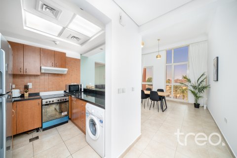 Apartamento en venta en Dubai Sports City, Dubai, EAU 1 dormitorio, 93.18 m2 № 733392 - foto 11