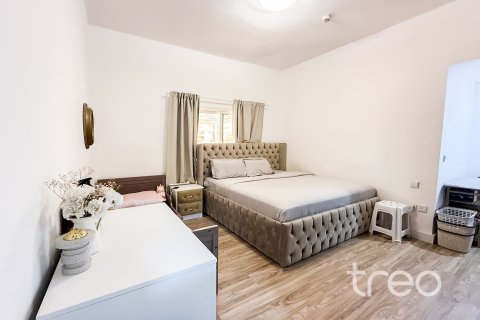 Apartamento en venta en Remraam, Dubai, EAU 1 dormitorio, 109.81 m2 № 733391 - foto 6