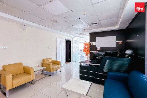 Üürile anda kontor asukohaga Dubai, AÜE: 143.6 m² Nr 634752 - pilt 3