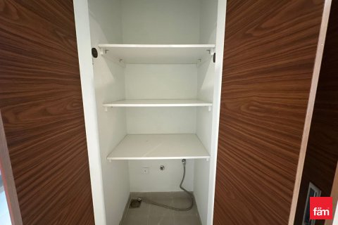 Apartmen di Al Kifaf, Dubai, UAE 2 bilik tidur, 177.8 meter persegi № 661484 - foto 12