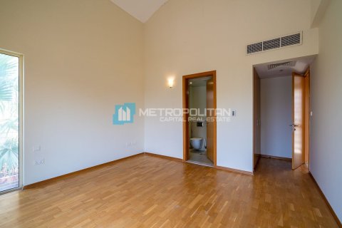 Villa till försäljning i Al Raha Gardens, Abu Dhabi, UAE 4 sovrum, 399.6 kvm Nr. 678792 - fotografi 10