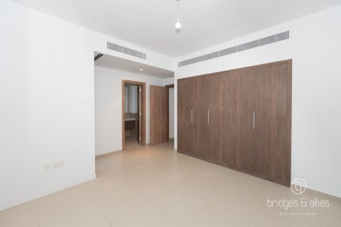 Vila v Tilal Al Ghaf, Dubai, SAE 4 spálne, 140 m2 č. 678786 - Fotografia 9