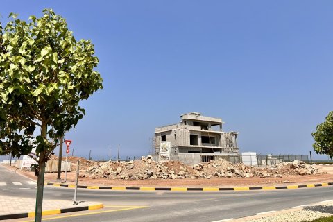 Terra para venda em Al Mairid, Ras Al Khaimah, EAU 1193 m2 № 656769 - foto 2